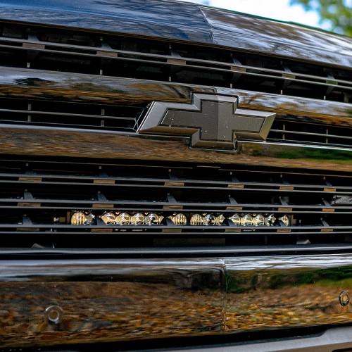 Baja Designs - Baja Designs S8 20 Inch Grille Light Bar Kit for Chevy (2019-21) Silverado 1500 (Exc. LTZ Models) Driving/Combo Light Pattern, Clear Lens