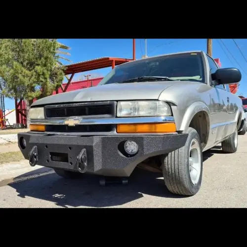 Iron Bull Bumpers - Iron Bull Front Bumper for Chevy (1994-04) S10