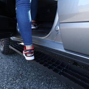 GEN-Y Hitch - GEN-Y Hitch Running Boards for Ford (2015-25) F-150 / (2017-25) F-250/F-350 Crew Cab - RS & CS - Image 3