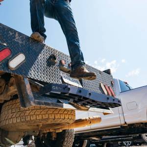 GEN-Y Hitch - GEN-Y Hitch PHANTOM Heavy-Duty Serrated XL Step - Image 3