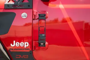 DV8 Offroad - DV8 Offroad Hinge Mounted Steps for Jeep (2007-25) Wrangler JK/JL & Gladiator JT - Image 10
