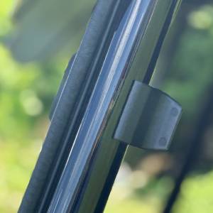 HighLifter - High Lifter Seizmik Toolless Versa-Vent Windshield for Honda (2014-25) Pioneer 700 (AR2 Hard Coated) - Image 8