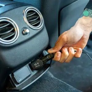 Viair - Viair 85P Every Vehicle Carry Digital Portable Compressor (Press-On Chick) - Image 2