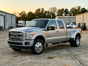 4x4 with different center cap