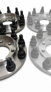 Diamond T Enterprises - Diamond T 10 Lug Dually Wheel Adapters for Dodge/Ram (1994-18) 3500 Dually (8 on 6.5″ to 10 on 285.75mm) (rear only) - Image 2