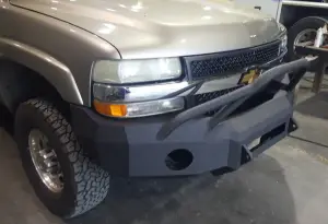 Iron Bull Bumpers - Iron Bull Front Bumper for Chevy (2001-02) 2500/3500 Silverado - Image 4