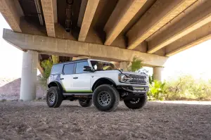 DV8 Offroad - DV8 Offroad OE Plus 4-Door Side Steps for Ford (2021-26) Bronco - Image 7
