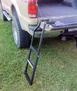 TraXion Engineered Products - TraXion Adjustable Tailgate Ladder